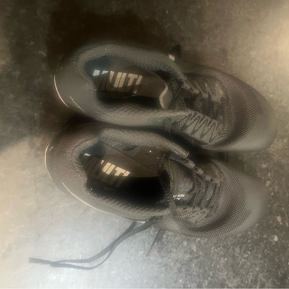 Nike Black and Silver Running Spikes - Picture 4 of 10